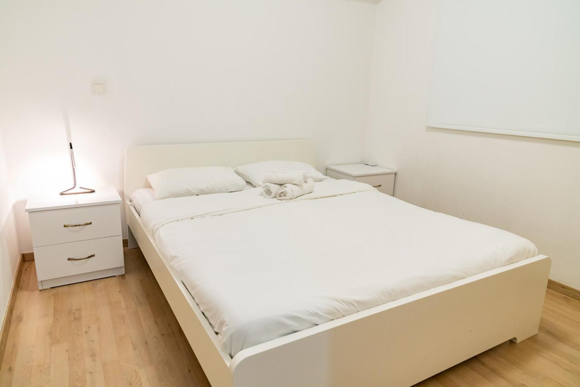 Earth Apartment Larnaca Extérieur photo