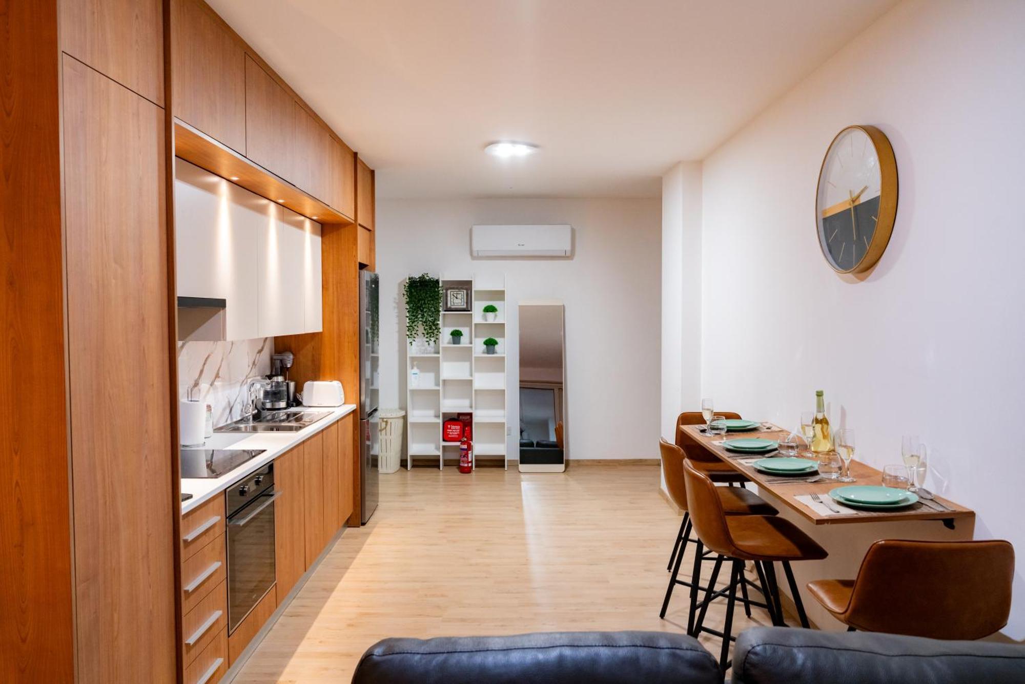 Earth Apartment Larnaca Extérieur photo